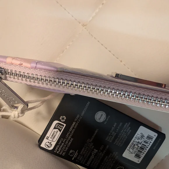Loungefly x Pastel Hello Kitty Stripe Zip Cardholder - White, Lilac, Blush - Picture 3 of 3